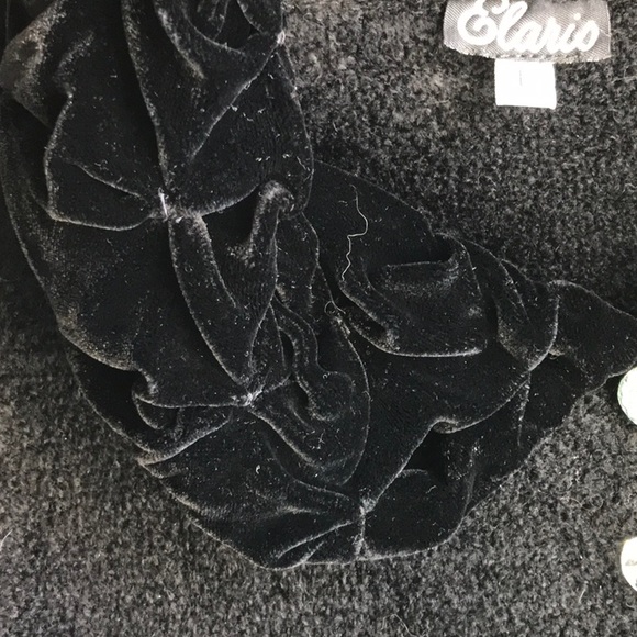 Black Stylized Sweater - Picture 5 of 6